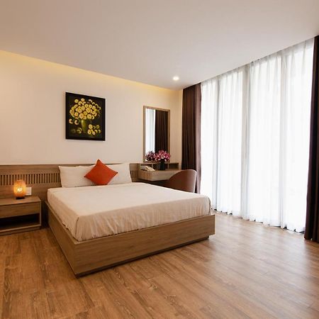 Emily Hotel & Apartment Da Nang Exterior photo