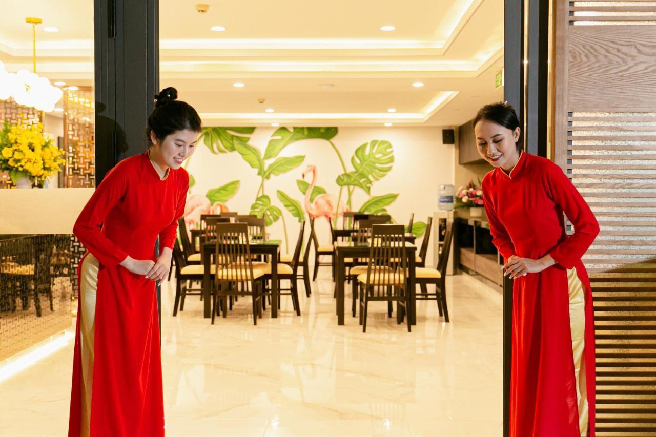 Emily Hotel & Apartment Da Nang Exterior photo