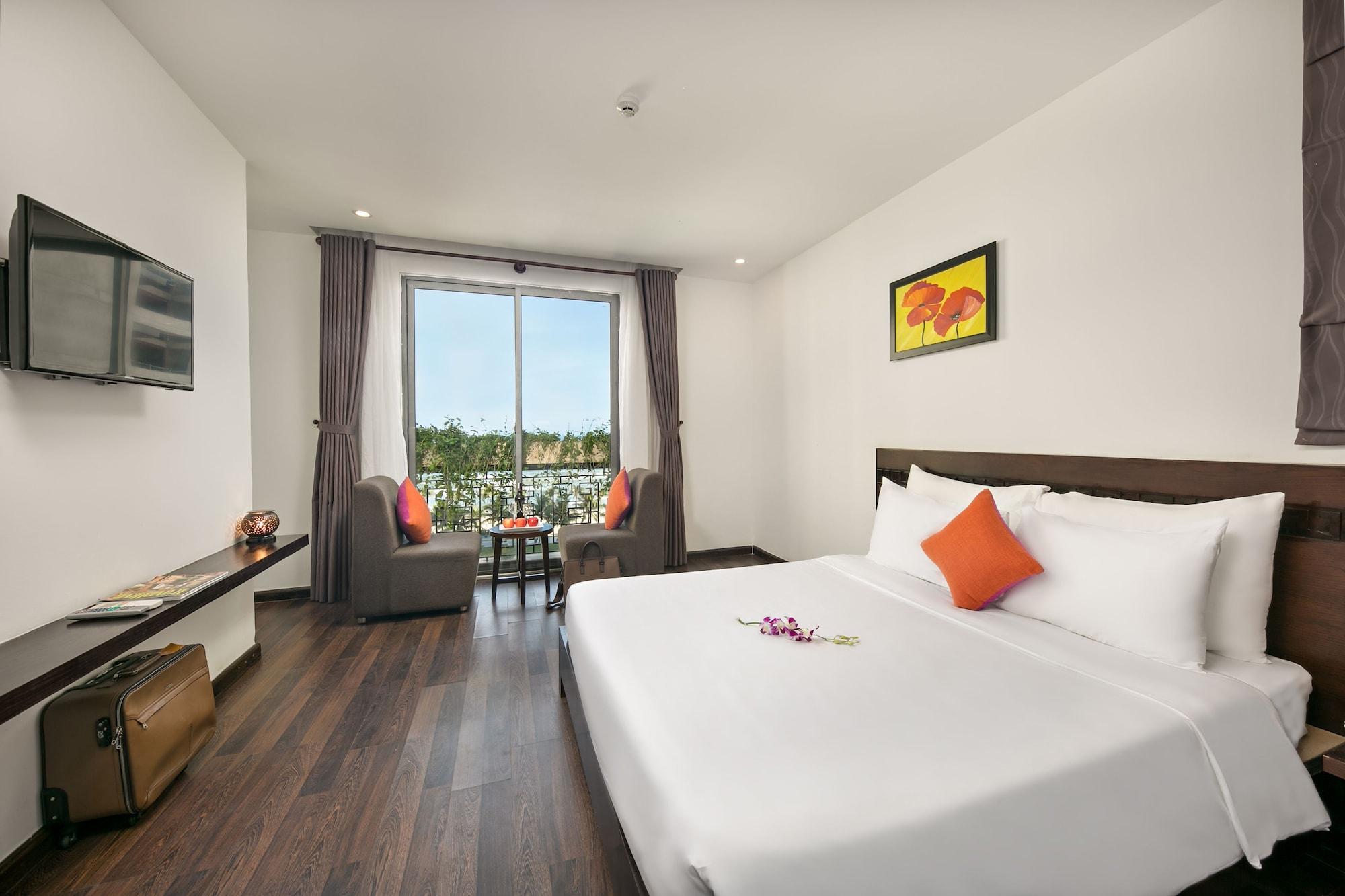 Emily Hotel & Apartment Da Nang Exterior photo