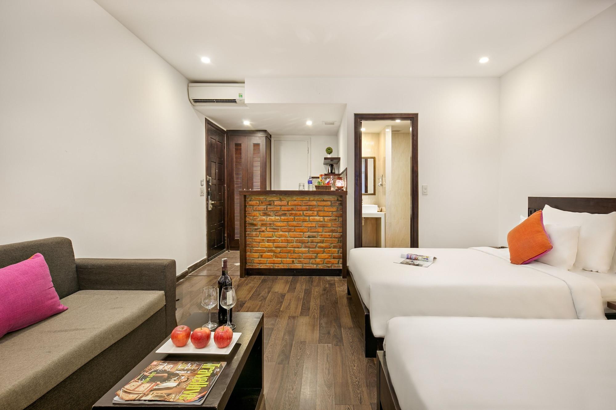 Emily Hotel & Apartment Da Nang Exterior photo