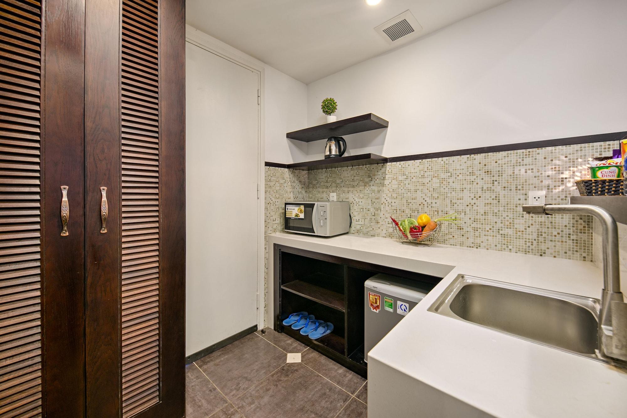 Emily Hotel & Apartment Da Nang Exterior photo