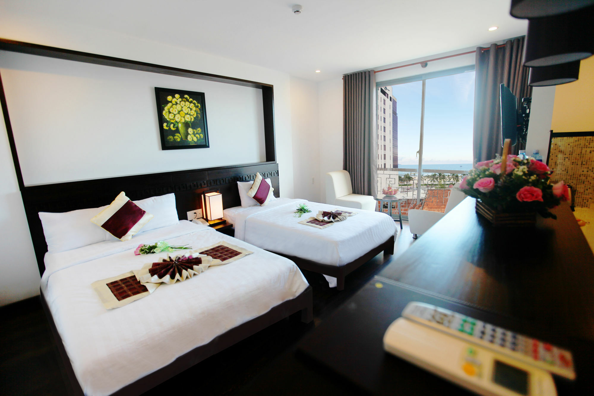 Emily Hotel & Apartment Da Nang Exterior photo