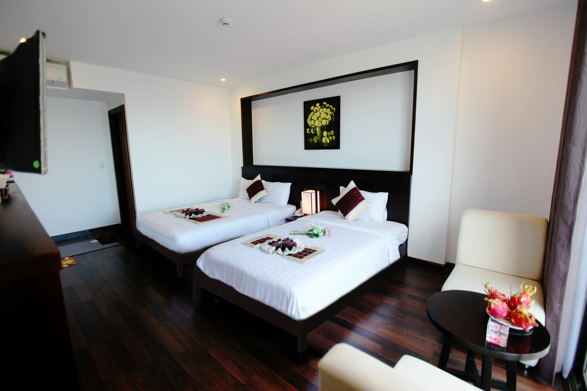 Emily Hotel & Apartment Da Nang Exterior photo